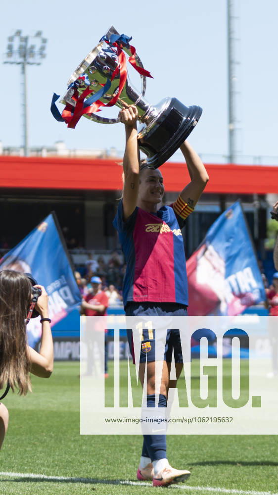 FC Barcelona, Barca Femeni v Athletic Club Femenino - Liga F Alexia Putellas holds the league champions cup during the presentation of the players in the celebration of the league title after the MATCHDAY 30 Liga F match between FC Barcelona and Athletic Club, the last game of the season, at Estadi Johan Cruyff in Barcelona, Spain, on May 18, 2025 Barcelona Spain