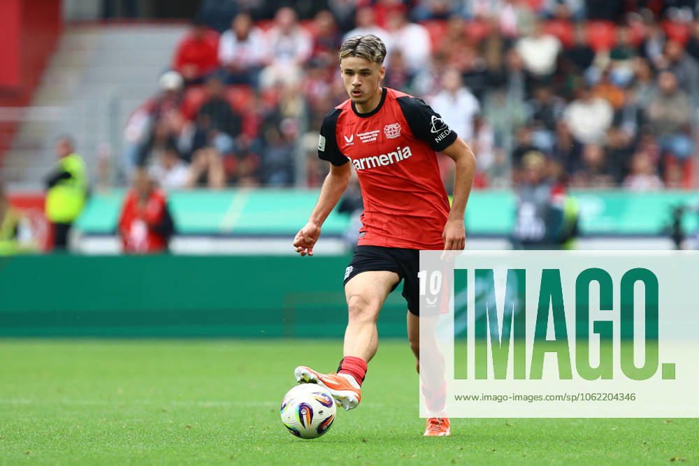 10 Kerim-Sam Alajbegovic (Bayer 04 Leverkusen U19) Fußball I Junioren I U19 DFB-Nachwuchsliga I Saison 2024-2025 I Deutsche Meisterschaft U19, Finale I Bayer 04 Leverkusen U19 - 1. FC Köln U19 I 18.05.2025 I BayArena