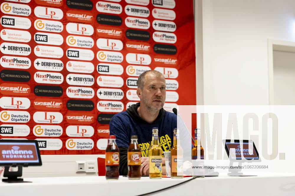 Regionalliga Nordost: FC Rot-Weiß Erfurt vs. 1. FC Lok Leipzig; Erfurt; 18.05.2025 Jochen Seitz (Trainer, 1. FC Lokomotive Leipzig) Regionalliga Nordost: FC Rot-Weiß Erfurt vs. 1. FC Lok Leipzig; Steigerwaldstadion Erfurt