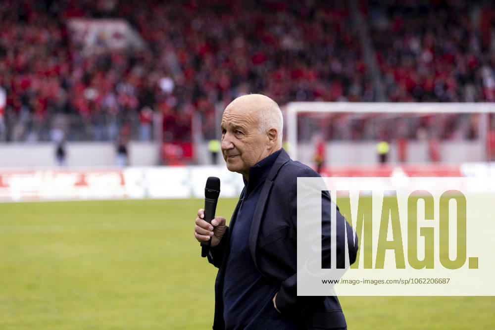 Regionalliga Nordost: FC Rot-Weiß Erfurt vs. 1. FC Lok Leipzig; Erfurt; 18.05.2025 Franz Gerber (Geschäftsführer; FC Rot-Weiß Erfurt)Regionalliga Nordost: FC Rot-Weiß Erfurt vs. 1. FC Lok Leipzig; Steigerwaldstadion Erfurt