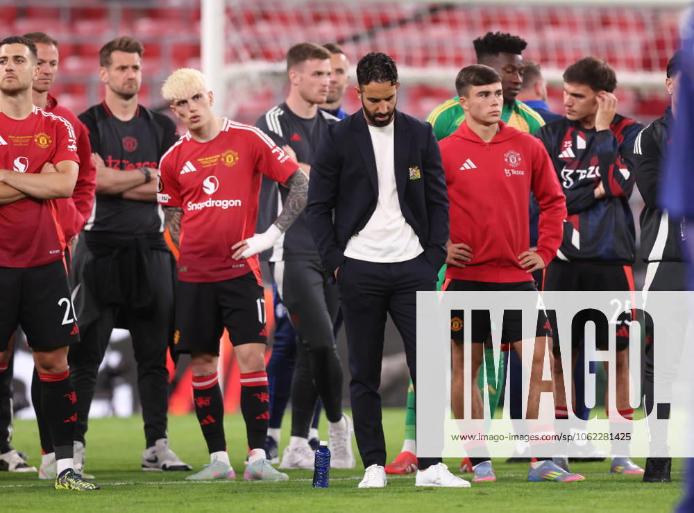 Bilbao, Spain, 21st May 2025. Ruben Amorim manager of Manchester United, ManU looks dejected after the Tottenham Hotspur vs Manchester United UEFA Europa League Final match at San Mames, Bilbao. Picture credit should read: David Klein Sportimage . SPI_249_DK_Tottenham_Man_Utd SPI-3943-0252