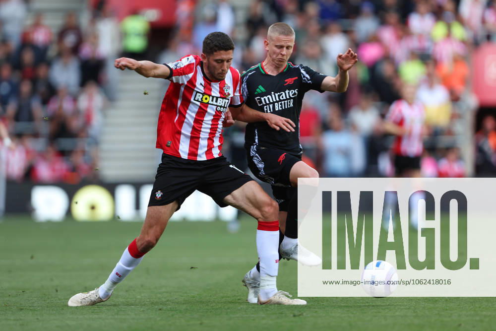 Football - 2024 2025 Premier League - Southampton vs Arsenal - St Marys Stadium - Sunday 25th May 2025 Ross Stewart of Southampton and Oleksandr Zinchenko of Arsenal in action during the Premier League match at St Marys Stadium COLORSPORT Shaun Boggust