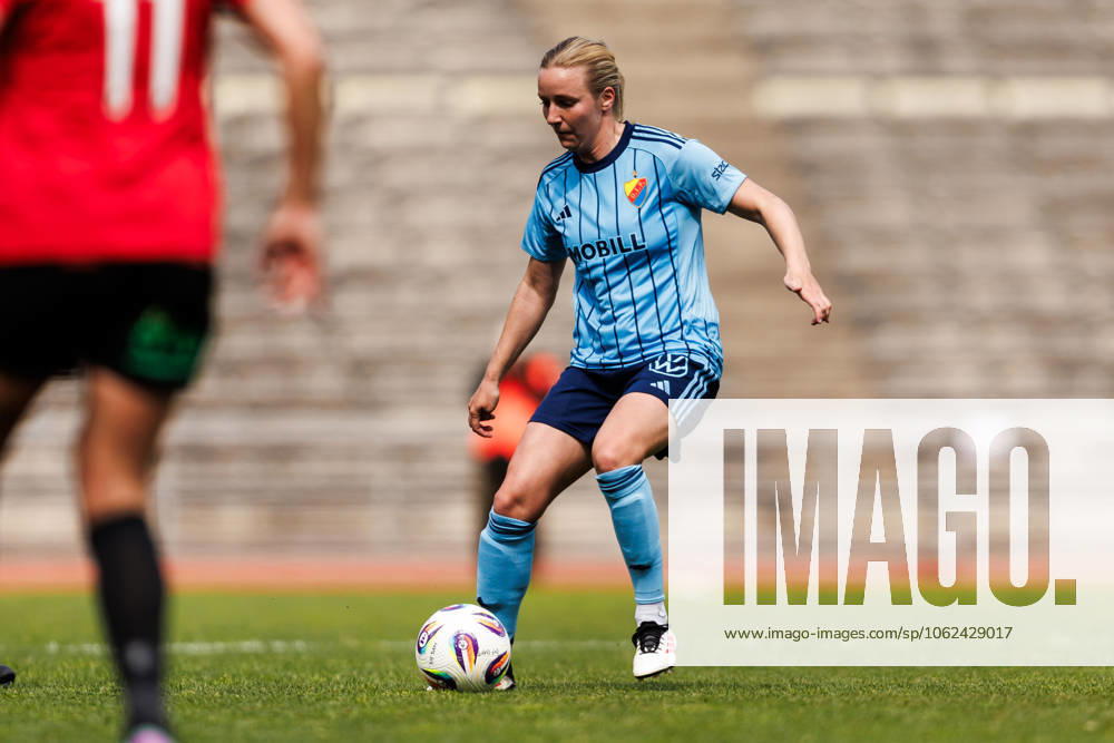 Djurgardens Alexandra Jonasson under fotbollsmatchen i Damallsvenskan mellan Djurgarden och Brommapojkarna den 25 maj 2025 i Stockholm.