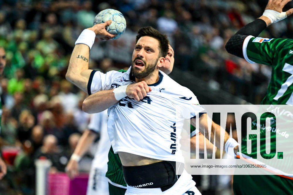 Rasmus Meyer Ejlersen (HSG Wetzlar, 05) im Zweikampf mit Tim Suton (TBV Lemgo Lippe, 23), GER, HSG Wetzlar vs. TBV Lemgo-Lippe, Handball, Bundesliga, 31. Spieltag, Saison 2024 2025, 28.05.2025 GER, HSG Wetzlar vs. TBV Lemgo-Lippe, Handball, Bundesliga, 31. Spieltag, Saison 2024 2025, 28.05.2025 Wetzlar