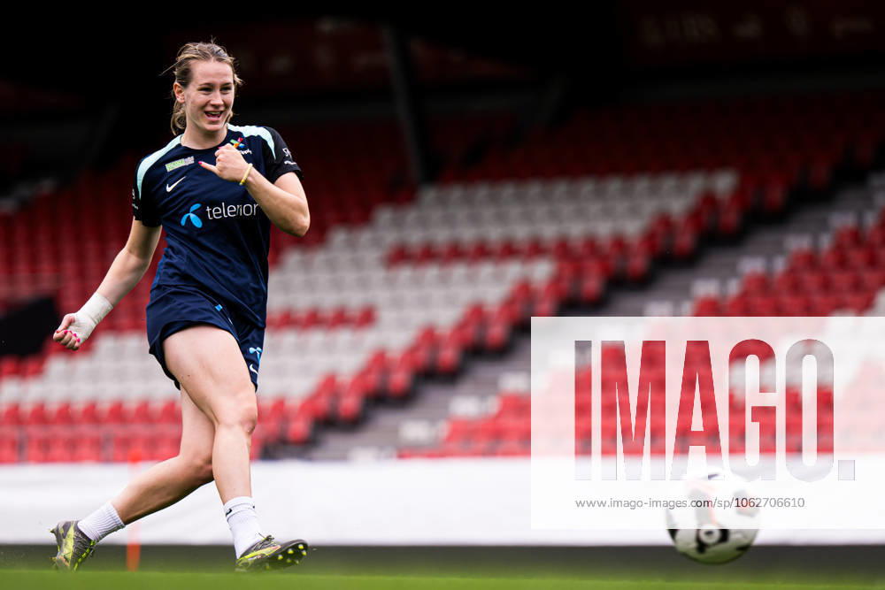 Elisabeth Terland of the Norwegian women s national football team during a training session on June 2, 2025 in Sion. Photo: Marius Simensen BILDBYRAN COP 238 bbeng dam football fotball fotboll norge norway practice soccer training trening träning uefa women s nations league
