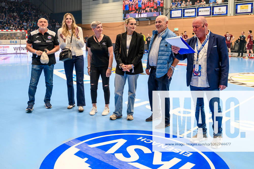 Die Frauen des THC Thueringer HC werden vom ThSV Geert. Trainer Herbert Mueller, Annika Niederwieser, Lýdia Jakubisova, Torhuetterin Dina Eckerle. GER, ThSV Eisenach gegen 1 VfL Potsdam, Handball, 1. Bundesliga, 33.Spieltag, Saison 2024 2025, 04.06.2025 GER, ThSV Eisenach gegen 1 VfL Potsdam, Handball, 1. Bundesliga, 33.Spieltag, Saison 2024 2025, 04.06.2025 Eisenach