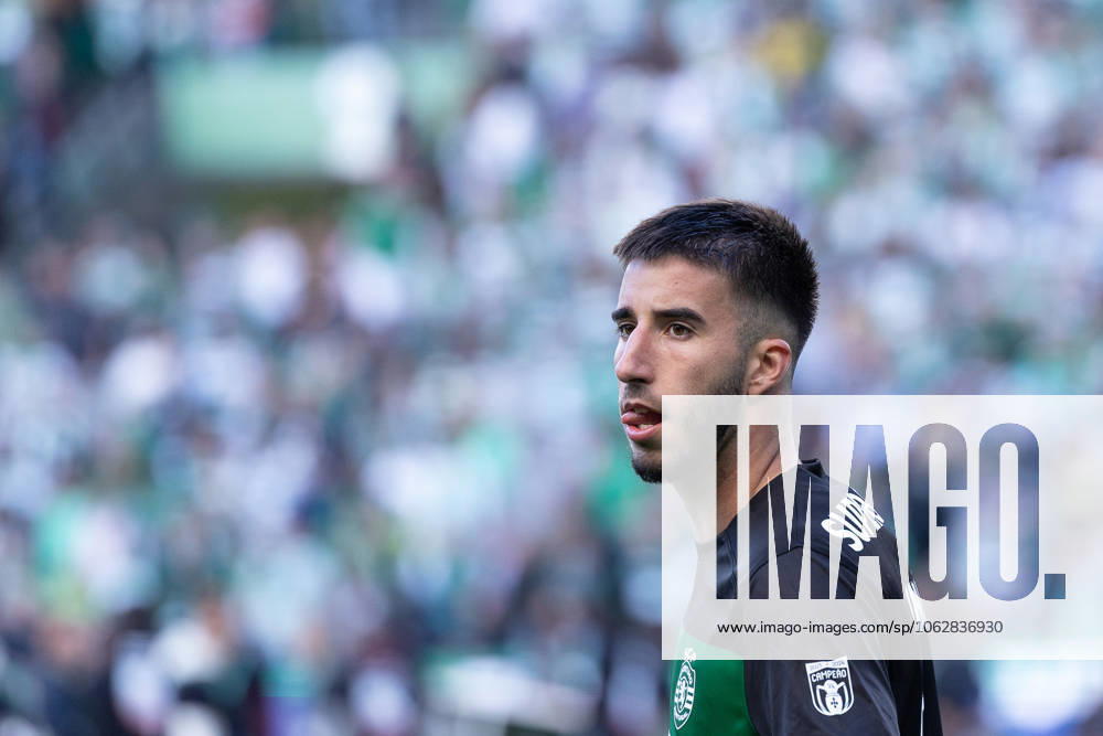 Sporting defender from Portugal GONCALO INACIO (25) at the end of the game of Liga Portugal Betclic between Sporting and Chaves at Estadio Jose de Alvalade Lisbon Portugal - ZUMAs359 20240518_zsp_s359_091