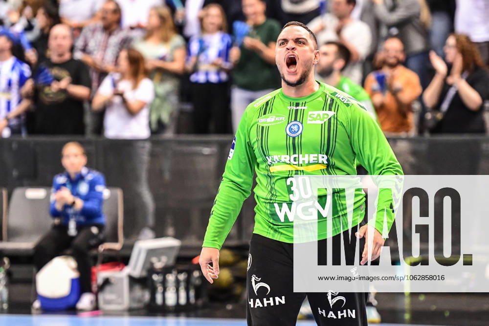 TVB Stuttgart - SC DHfK Leipzig; Stuttgart, 08.06.2025 Samir Bellahcene (Stuttgart 30) nach Parade ; Stuttgart, 08.06.2025 - 34. Spieltag der Handball-Bundesliga, TVB Stuttgart - SC DHfK Leipzig, Porsche-Arena, Stuttgart.