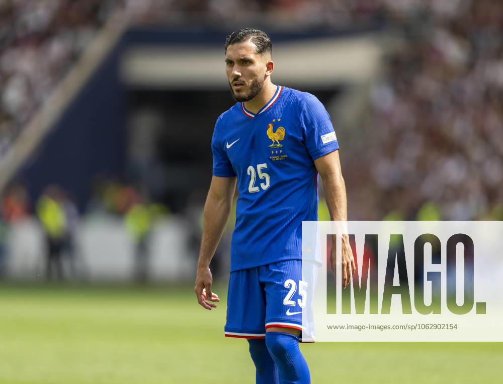 Fussball UEFA Nations League 2024 25, Spiel um Platz 3, Deutschland - Frankreich, in der MHP-Arena Stuttgart, Rayan Cherki (Frankreich) nachdenklich