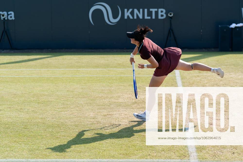 2025-06-13 2025 Libema Open Grass Court Championships Autotron ROSMALEN, NETHERLANDS - JUNE 13: Bianca Andreescu of Canada during the 2025 Libema Open Grass Court Championships at Autotron on June 13, 2025 in Rosmalen, Netherlands. Rosmalen Autotron Netherlands Content not available for redistribution in The Netherlands directly or indirectly through any third parties.