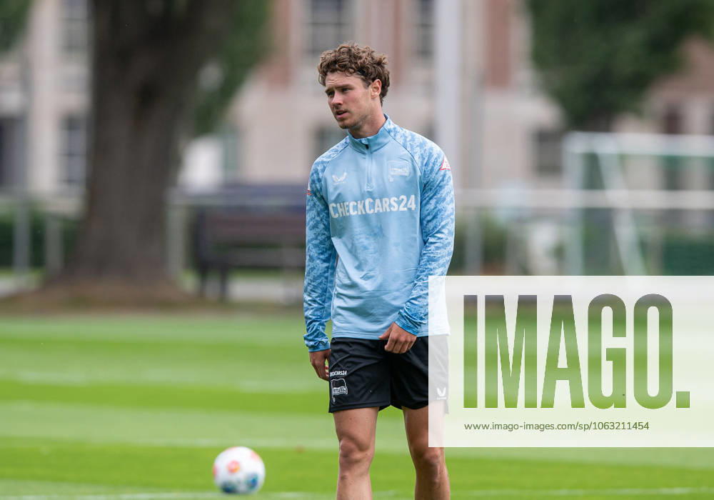 Fussball, Herren, Saison 2025 26, 2. Bundesliga, Hertha BSC, Training, Linus Gechter (Hertha BSC), 24.06. 2025,