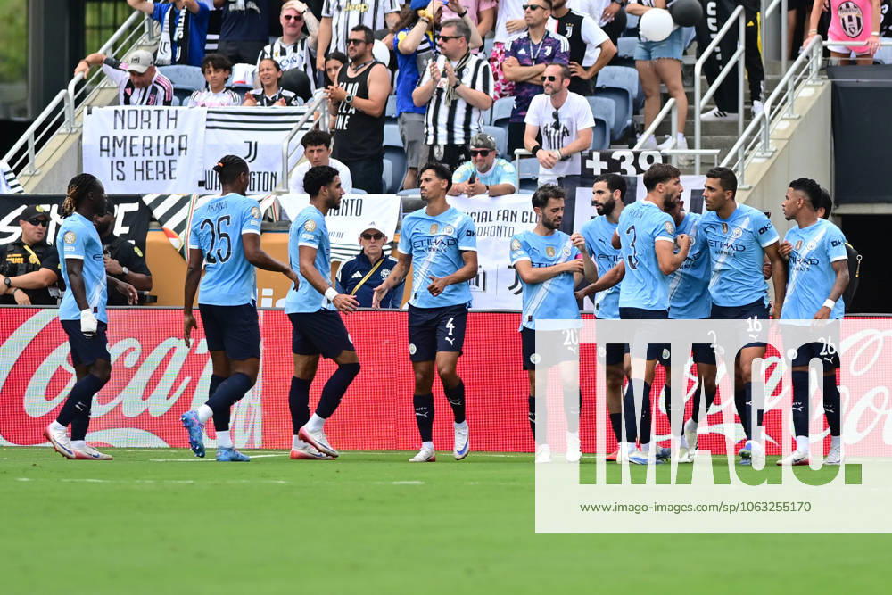 CAMPING WORLD STADIUM ORLANDO (FL), 06 26 2025 - CLUB WORLD CUP JUVENTUS(ITA) X MANCHESTER CITY (ENG) - Player Pierre Kalulu scores an own goal for Manchester City (ENG), during the match between JUVENTUS(ITA) X MANCHESTER CITY (ENG), valid for the third round of the group stage of the FIFA Club World Cup 2025, held at Camping World Stadium, in Orlando, on the afternoon of this Thursday, 26. (Photo: Eduardo Carmim Photo Premium SPP) 30930 (Eduardo Carmim, Eduardo Carmim SPP)