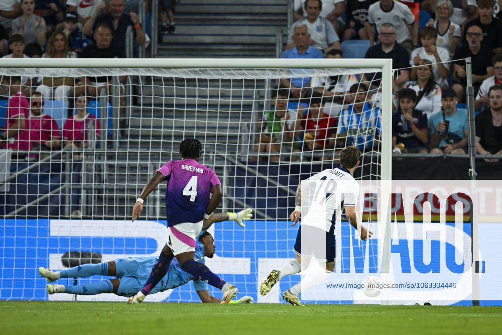 BRATISLAVA - Bright Arrey Mbi of Germany U21, U 21 Germany U21 goalkeeper Tjark Ernst, Harvey Elliot of England U21 scoring 1-0 (l-r) at the National Football Stadium during the Under-21 European Championship, EM, Europameisterschaft final between Young England and Young Germany. ANP Hollandse Hoogte UEFA European Under-21 Championship 2025 Final 2024 25 ANPxSportx xGerritxvanxKeulenxIVx 530646882 originalFilename: 530646882