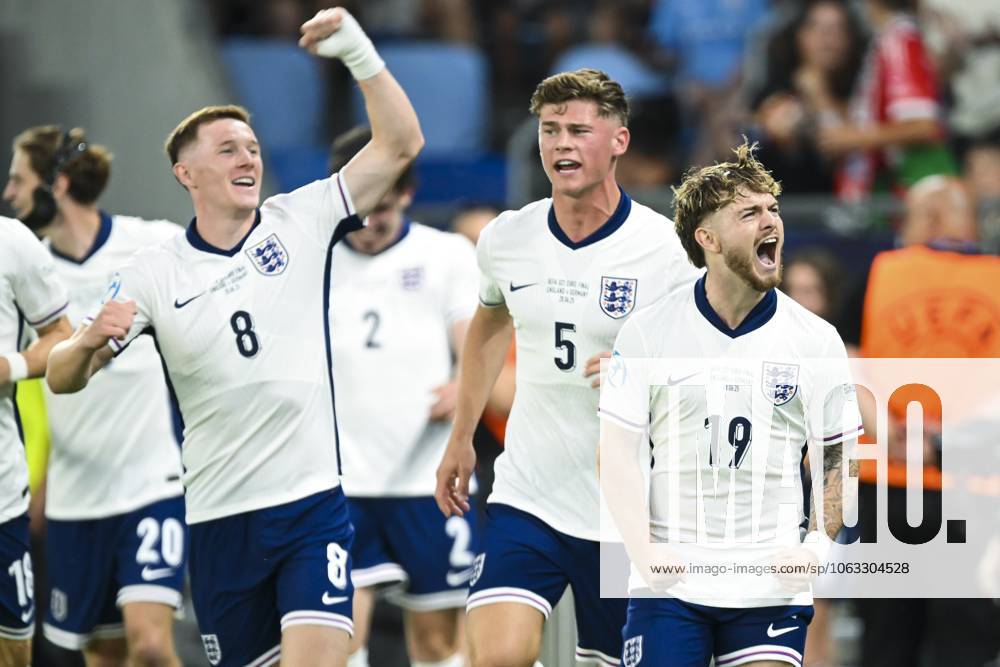 BRATISLAVA - Harvey Elliot of England U21, U 21 (r) cheers after scoring 1-0 at the National Football Stadium during the Under-21 European Championship, EM, Europameisterschaft final between Young England and Young Germany. ANP Hollandse Hoogte UEFA European Under-21 Championship 2025 Final 2024 25 ANPxSportx xGerritxvanxKeulenxIVx 530646923 originalFilename: 530646923