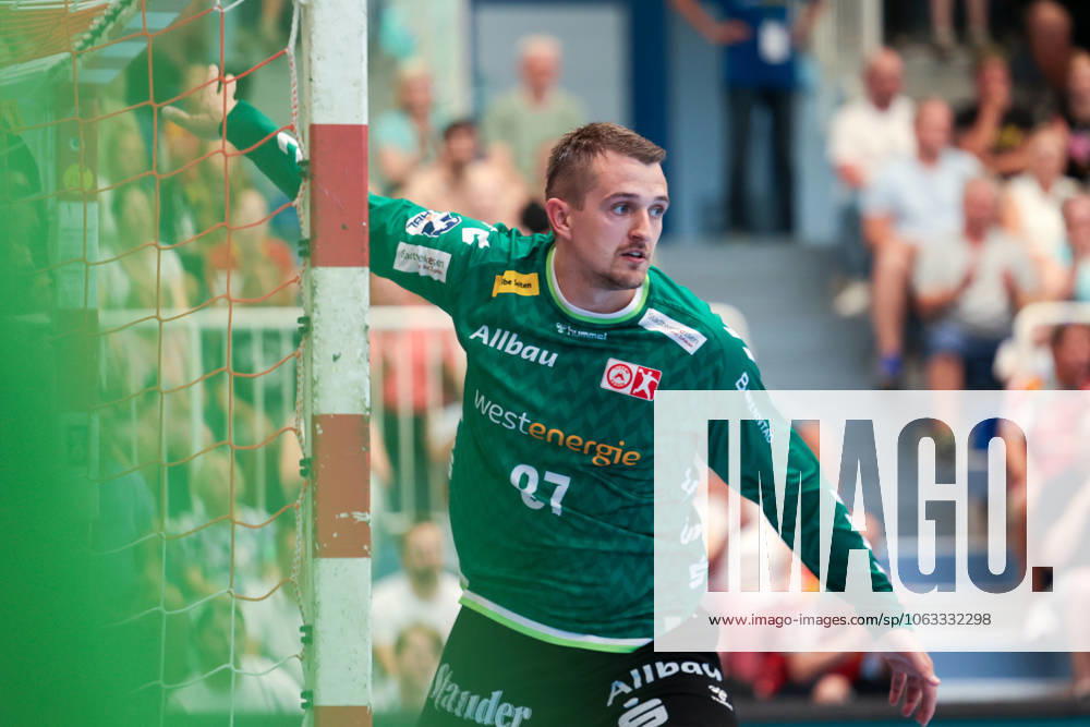 2. Handball Bundesliga, Nachholspiel, TuSEM Essen - Dessau-Rosslauer HV 06, Torwart Dominik Plaue (TuSEM Essen), Essen Sporthalle Am Hallo NRW Deutschland xRHR-FOTO DEx