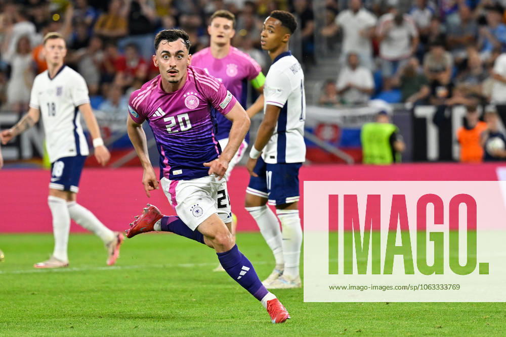 Bratislava, Narodny futbalovy stadion - Tehelne Pole, 28.06.25, SVK, Herren, UEFA U21, U 21 Europameisterschaft, Finale, England-Deutschland Bild: Paul NEBEL (Deutschland) jubelt nach seinem Tor zum 2:2 UEFA regulations prohibit any use of photographs as image sequences and or quasi-video. Bratislava Slowakei