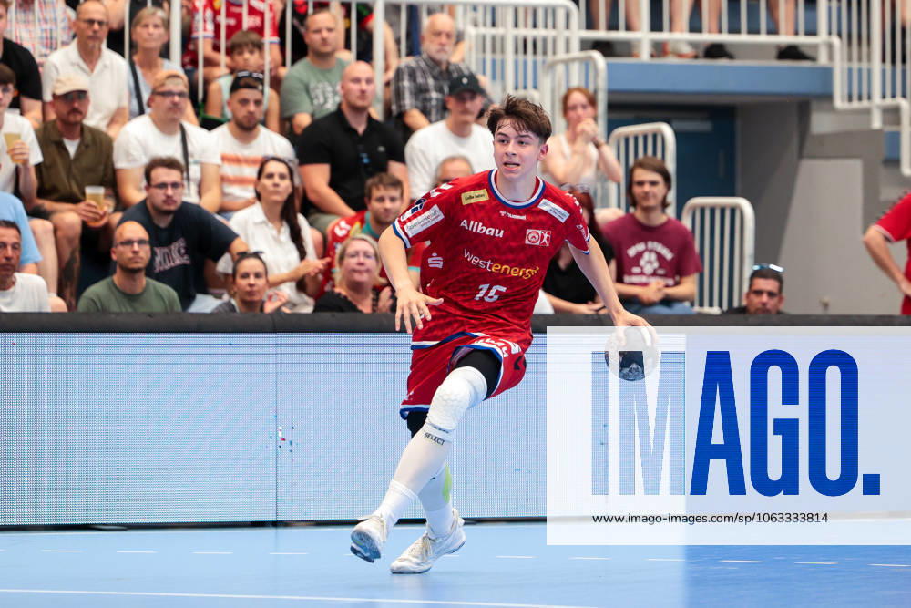 2. Handball Bundesliga, Nachholspiel, TuSEM Essen - Dessau-Rosslauer HV 06, Danilo Zunic (TuSEM Essen), Essen Sporthalle Am Hallo NRW Deutschland xRHR-FOTO DEx