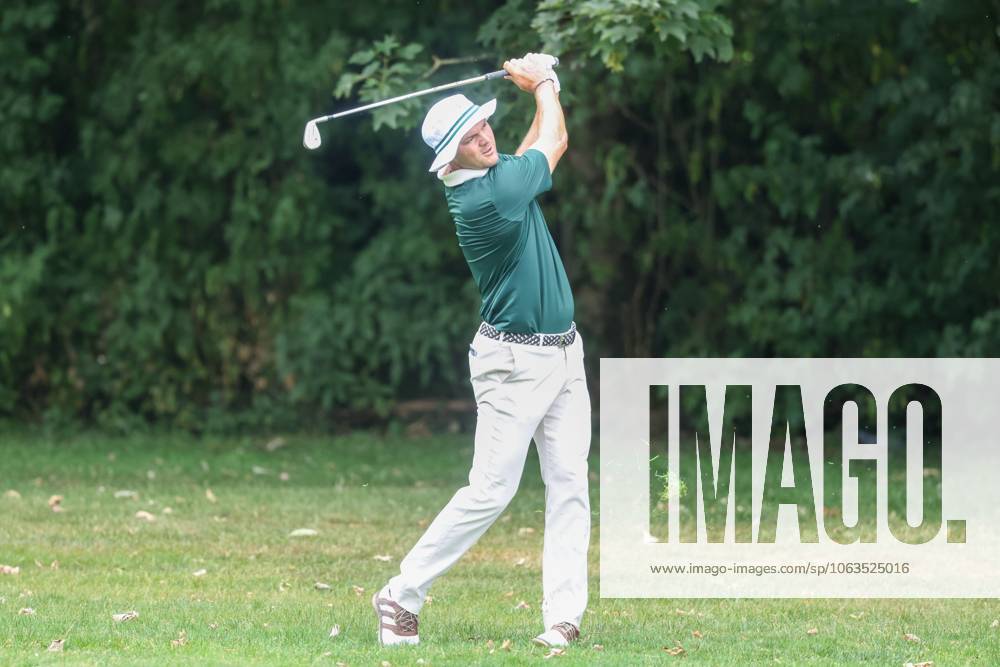 Martin Kaymer (GER) auf dem Fairway, 36. BMW International Open 2025, Golf, DP World Tour, Herren, Runde 1, 03.07.2025 Eichenried Bayern Deutschland