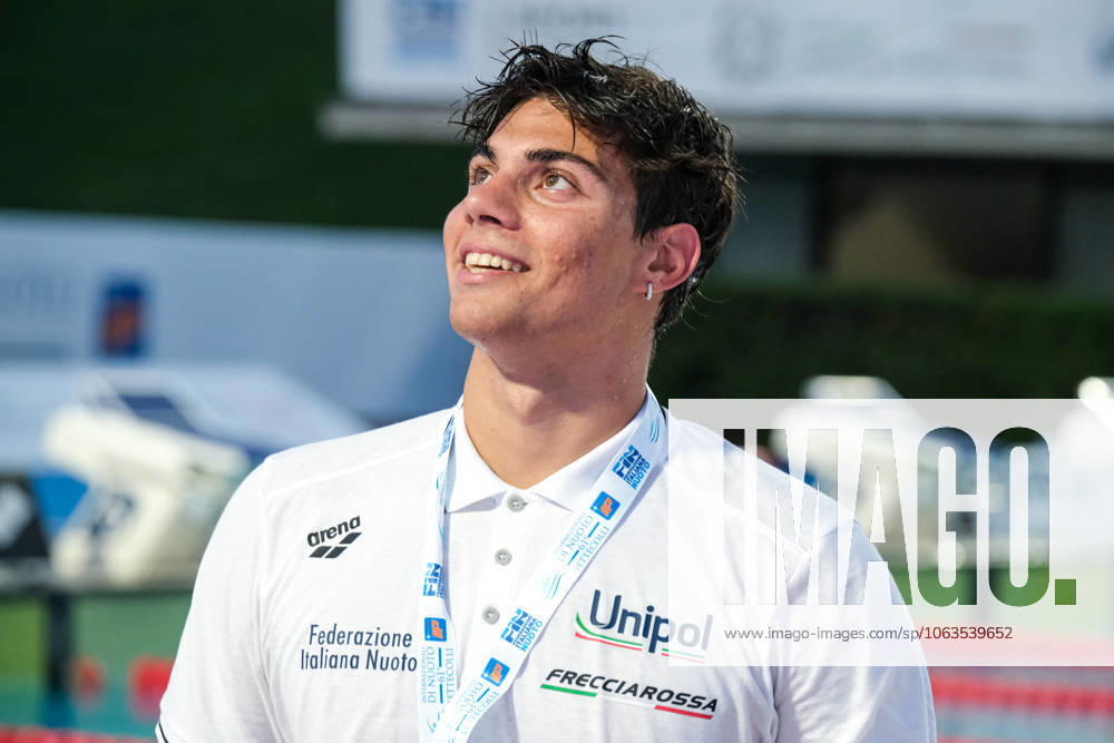 Podium of the day 2 at the Swimming Internationals of the 61th Settecolli in Roma, Italy - 27 Jun 2025 Luca De Tullio of Italy seen during Podium of Men s 800m Freestyle during the second day at the swimming internationals of the 61th Settecolli Trophy. Rome Italy