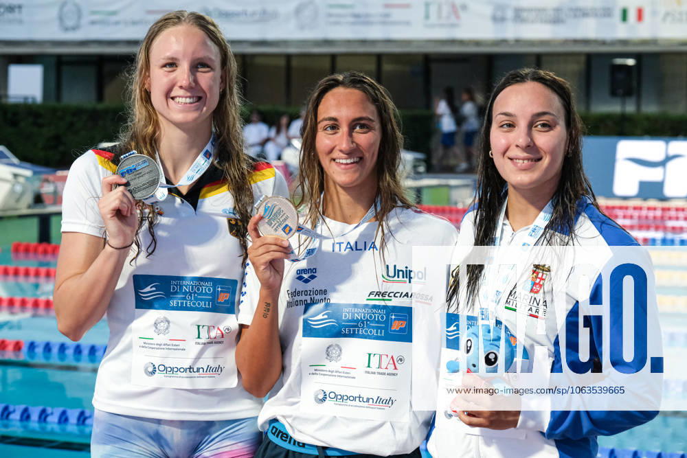 Podium of the day 2 at the Swimming Internationals of the 61th Settecolli in Roma, Italy - 27 Jun 2025 Isabel Marie Gose of Germany (L), Simona Quadarella of Italy (C) and Noemi Cesarano of Italy (R) seen during Podium of Women s 800m Freestyle during the second day at the swimming internationals of the 61th Settecolli Trophy. Rome Italy