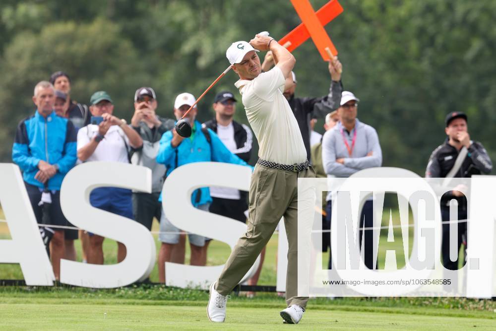 Martin Kaymer (GER) am Abschlag,Tee, 36. BMW International Open 2025, Golf, DP World Tour, Herren, Runde 2, 04.07.2025 Eichenried Bayern Deutschland