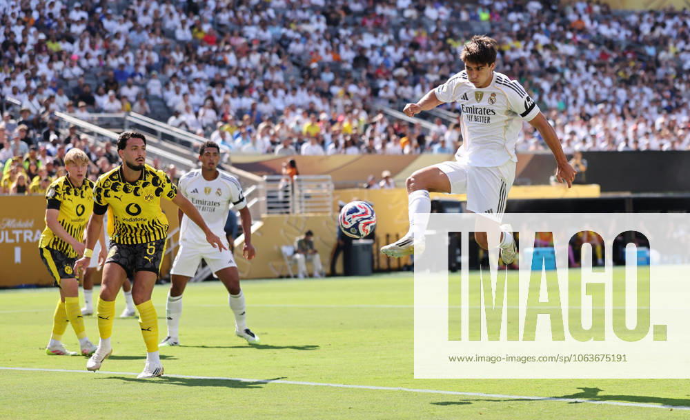 New Jersey, USA, 5th July 2025. Gonzalo Garcia of Real Madrid scores the first goal during the Real Madrid vs Borussia Dortmund FIFA Club World Cup quarter final match at Metlife Stadium, New Jersey. Picture credit should read: David Klein Sportimage . SPI_026_DK_Madrid_Dortmund SPI-4006-0029