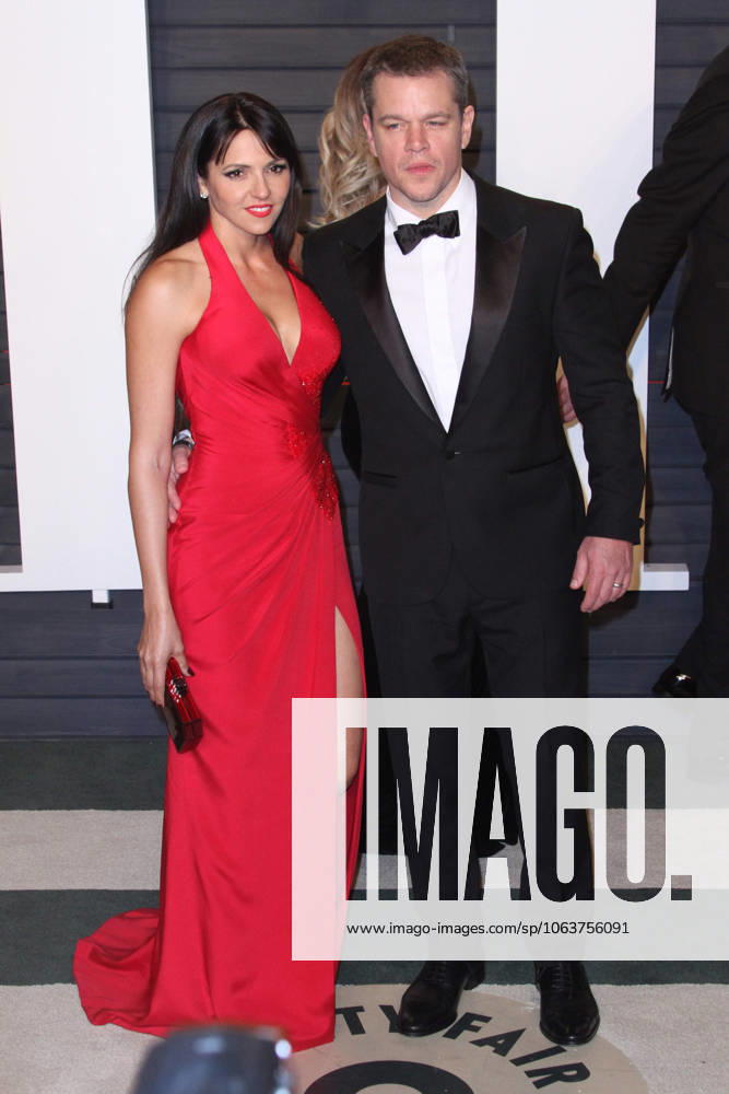 Beverly Hills, CA, United States - 28 February 2016 - Beverly Hills, California - Luciana Barroso, Matt Damon. 2016 Vanity Fair Oscar Party hosted by Graydon Carter following the 88th Academy Awards held at the Wallis Annenberg Center for the Performing Arts. Photo Credit: AdMedia