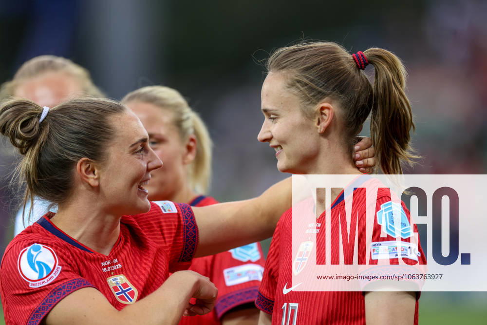 CHE, Sion, Norway vs Finland, international match, Länderspiel, Nationalmannschaft soccer, UEFA, Stade de Tourbillon, UEFA European Women s Championship 2025, group stage matchday 2 in the picture: Norway celebrate the win, Vilde Boe Risa (Norway 8), Caroline Graham Hansen (Norway 10) DFB DFL REGULATIONS PROHIBIT ANY USE OF PHOTOGRAPHS AS IMAGE SEQUENCES AND OR QUASI-VIDEO, 06.07.2025,