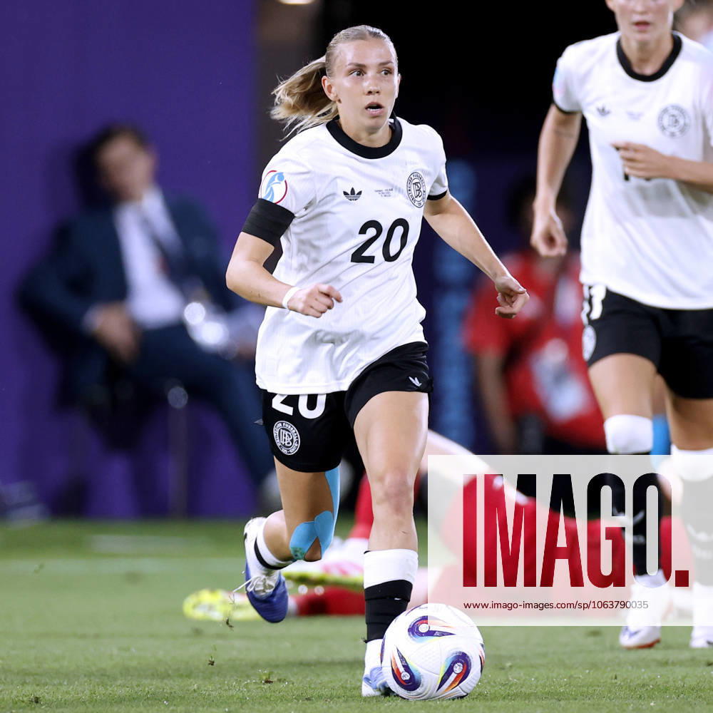 SENSS Elisa Team Deutschland UEFA Frauen Fussball EURO 2025 in der Schweiz Vorrundenspiel Deutschland - Polen 2 : 0 am 04.07. 2025 in St.Gallen