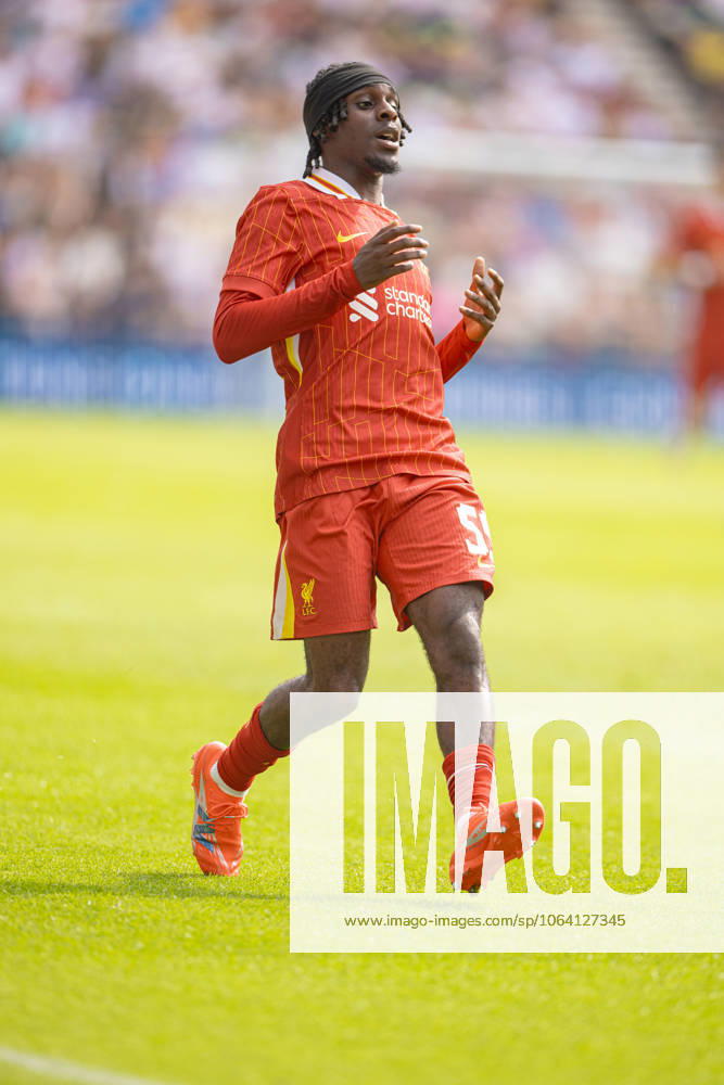 Football - Pre-Season Friendly - Preston North End FC v Liverpool FC PRESTON, ENGLAND - Sunday, July 13, 2025: Liverpool s Jeremie Frimpong during a pre-season friendly match between Preston North End FC and Liverpool FC at Deepdale. (Photo by David Rawcliffe Propaganda) PRESTON Deepdale LANCASHIRE ENGLAND
