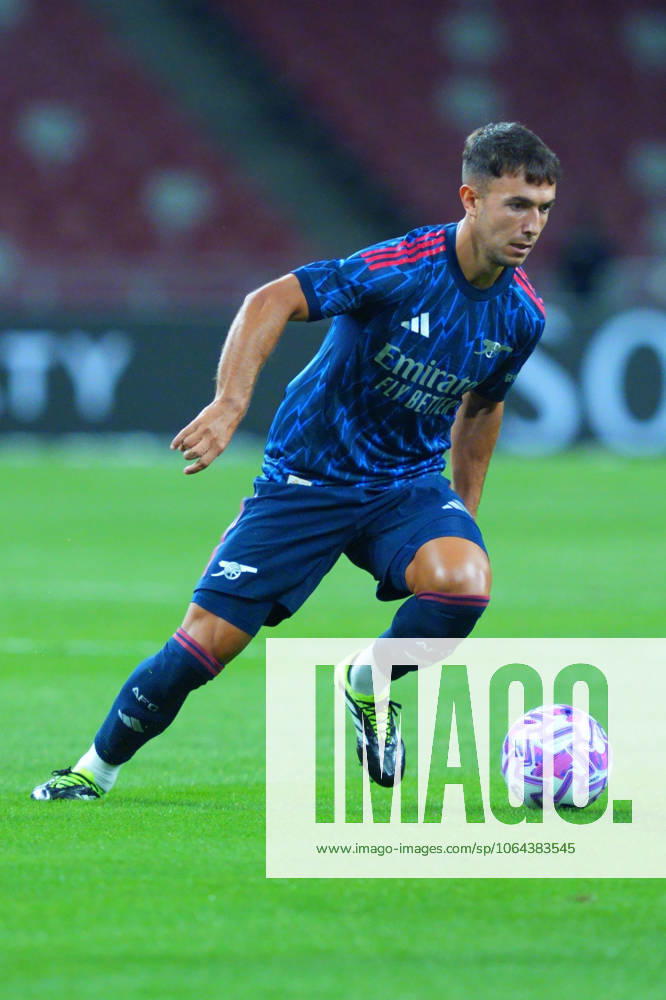 Arsenal FC V AC Milan - Pre-Season Friendly Match Martin Zubimendi of Arsenal plays during the pre-season friendly match between Arsenal FC and AC Milan at National Stadium in Singapore on July 23, 2025. Singapore Singapore