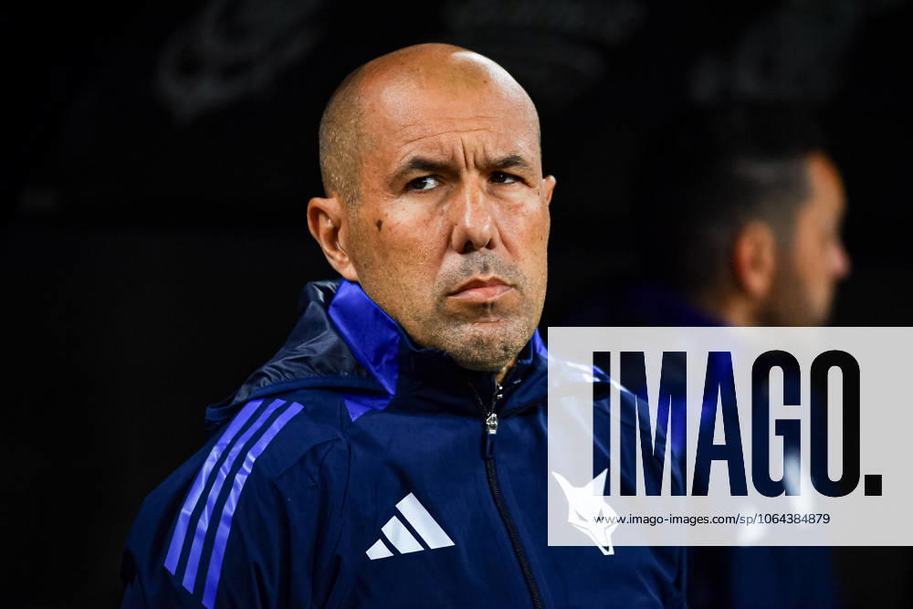 Corinthians x Cruzeiro SaO PAULO, SP - 23.07.2025: CORINTHIANS X CRUZEIRO - Leonardo Jardim, coach of Cruzeiro during the match between Corinthians x Cruzeiro, valid for the sixteenth round of the 2025 Brazilian Football Championship, this Wednesday, (23) at Neo Quimica Arena, SP. (Photo: Roberto Casimiro Fotoarena) x2774935x RobertoxCasimiro