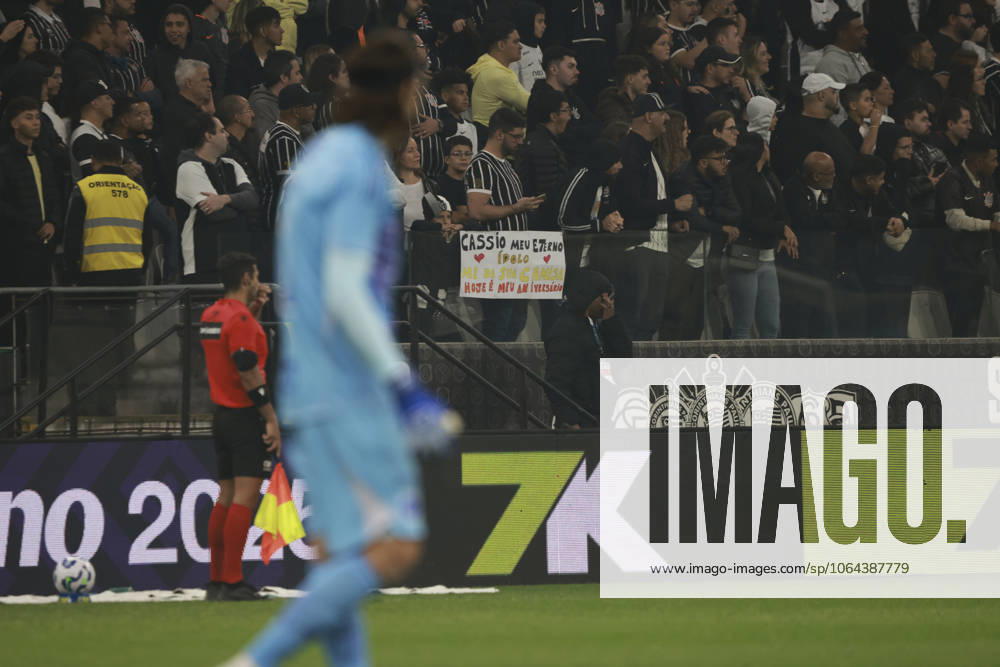 Match between Corinthians and Cruzeiro for the Brazilian championship Sao Paulo (SP), 7 23 2025 - Brazilian Corinthians vs Cruzeiro - Cruzeiro goalkeeper Cassio, formerly of Corinthians, in a match between Corinthians and Cruzeiro for the 16th round of the Brazilian football championship, on Wednesday night, July 23, 2025, at the Neo Quimica Arena, in Sao Paulo, SP. (Foto: Leco Viana Thenews2 imago images) SPO