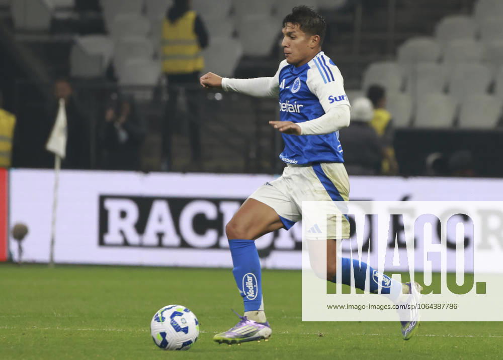 Match between Corinthians and Cruzeiro for the Brazilian championship Sao Paulo (SP), 7 23 2025 - Brazilian Corinthians vs Cruzeiro - Player Lucas Romero in a match between Corinthians and Cruzeiro for the 16th round of the Brazilian Football Championship, on Wednesday night, July 23, 2025, at the Neo Quimica Arena, in Sao Paulo-SP. (Foto: Leco Viana Thenews2 imago images) SPO
