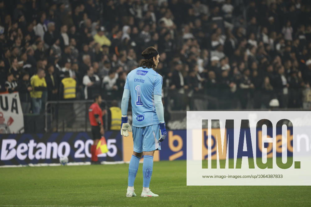 Match between Corinthians and Cruzeiro for the Brazilian championship Sao Paulo (SP), 7 23 2025 - Brazilian Corinthians vs Cruzeiro - Cruzeiro goalkeeper Cassio, formerly of Corinthians, in a match between Corinthians and Cruzeiro for the 16th round of the Brazilian football championship, on Wednesday night, July 23, 2025, at the Neo Quimica Arena, in Sao Paulo, SP. (Foto: Leco Viana Thenews2 imago images) SPO