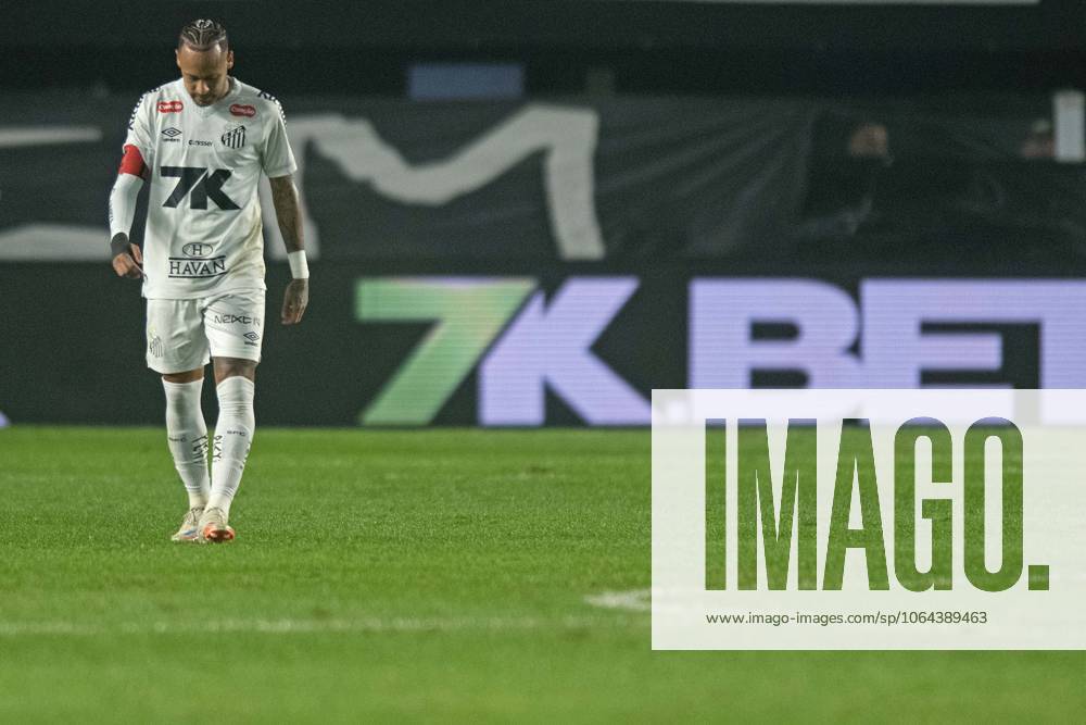 Vila Belmiro Stadium Neymar of Santos, during the match between Santos and Internacional, for the 16th round of the 2025 Brazilian Championship, at Vila Belmiro Stadium this Wednesday 23. 30761 (Max Peixoto SPP)