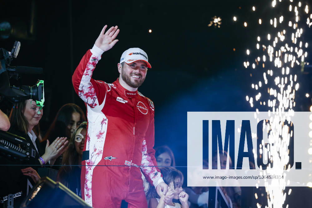 2025 FORMULA E LONDON ePRIX ROWLAND Oliver (gbr), Nissan Formula E Team, Nissan e-4ORCE, portrait during the London ePrix, 15th and 16th round of the 2024-25 ABB FIA Formula E World Championship, WM, Weltmeisterschaft on the ExCel London Circuit from July 25 to 27, 2025 in London, United Kingdom - LondonUnited Kingdom