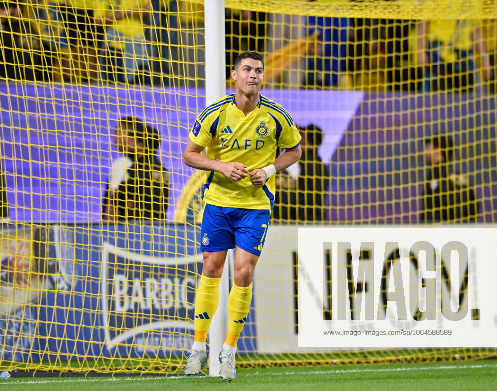 Al-Nassr v Esteghlal - AFC Champions League RIYADH, SAUDI ARABIA - MARCH 10: Cristiano Ronaldo of Al-Nassr in action during AFC Champions League Elite football match between Al-Nassr and Esteghlal at Al-Awwal Park in Riyadh, Saudi Arabia on March 10, 2025. Riyad Suudi Arabistan. Editorial use only. Please get in touch for any other usage.
