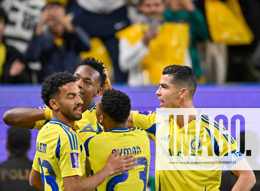 Al-Nassr v Esteghlal - AFC Champions League RIYADH, SAUDI ARABIA - MARCH 10: Jhon Duran of Al-Nassr celebrates with his teammates after a goal during AFC Champions League Elite football match between Al-Nassr and Esteghlal at Al-Awwal Park in Riyadh, Saudi Arabia on March 10, 2025. Riyad Suudi Arabistan. Editorial use only. Please get in touch for any other usage.