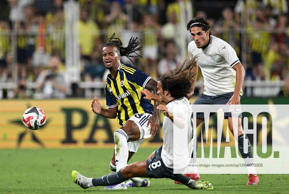 Fenerbahce v Lazio - Friendly match ISTANBUL, TURKIYE - JULY 30: Archie Brown (33) of Fenerbahce in action against Matteo Guendouzi (8) of Lazio during a friendly match against Lazio at Chobani Stadium in Istanbul, Turkiye, on July 30, 2025. Ali Atmaca Anadolu Istanbul Turkey. Editorial use only. Please get in touch for any other usage.