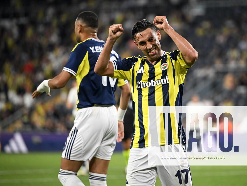 Fenerbahce v Lazio - Friendly match ISTANBUL, TURKIYE - JULY 30: Irfan Can Kahveci (17) of Fenerbahce celebrates after scoring a goal with his teammates during a friendly match against Lazio at Chobani Stadium in Istanbul, Turkiye, on July 30, 2025. Ali Atmaca Anadolu Istanbul Turkey. Editorial use only. Please get in touch for any other usage.