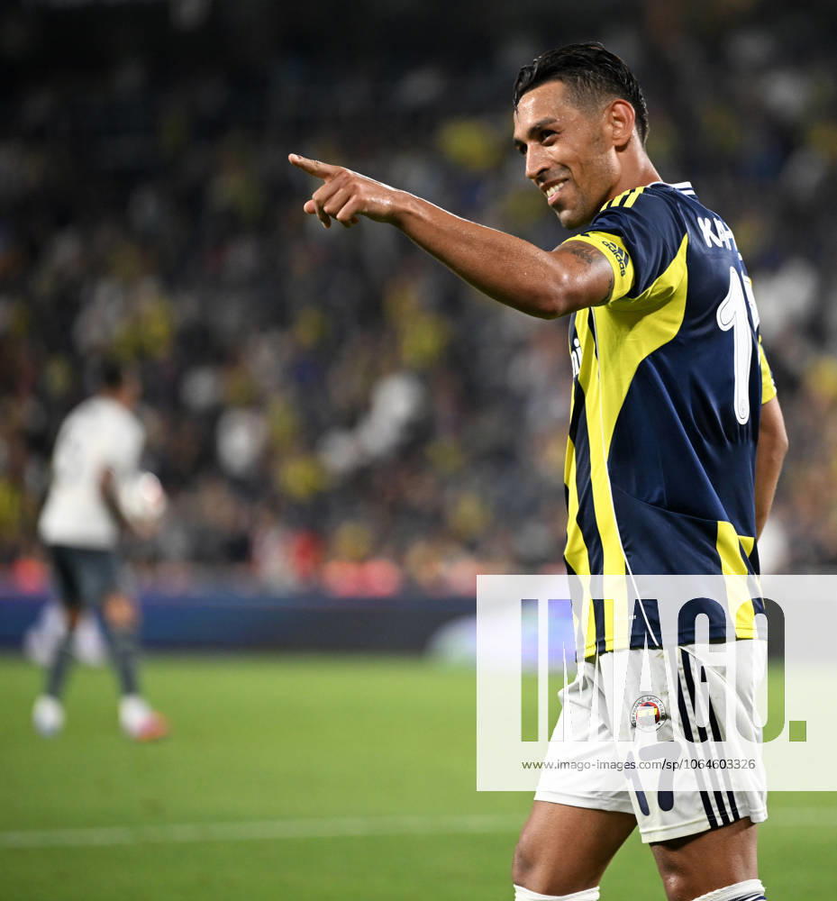 Fenerbahce v Lazio - Friendly match ISTANBUL, TURKIYE - JULY 30: Irfan Can Kahveci (17) of Fenerbahce celebrates after scoring a goal with his teammates during a friendly match against Lazio at Chobani Stadium in Istanbul, Turkiye, on July 30, 2025. Ali Atmaca Anadolu Istanbul Turkey. Editorial use only. Please get in touch for any other usage.