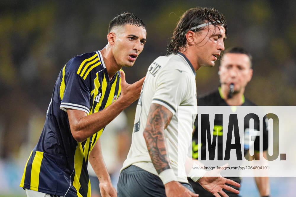 Fenerbahce v Lazio - Friendly match ISTANBUL, TURKIYE - JULY 30: Mert Muldur (L) of Fenerbahce argues with Luca Pellegrini (R) of Lazio during a friendly match between Fenerbahce and Lazio at Chobani Stadium in Istanbul, Turkiye, on July 30, 2025. Cemal Yurttas Anadolu Istanbul Turkey. Editorial use only. Please get in touch for any other usage.