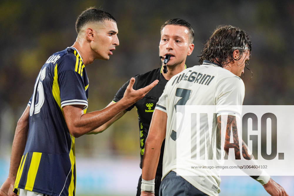 Fenerbahce v Lazio - Friendly match ISTANBUL, TURKIYE - JULY 30: Mert Muldur (L) of Fenerbahce argues with Luca Pellegrini (R) of Lazio during a friendly match between Fenerbahce and Lazio at Chobani Stadium in Istanbul, Turkiye, on July 30, 2025. Cemal Yurttas Anadolu Istanbul Turkey. Editorial use only. Please get in touch for any other usage.