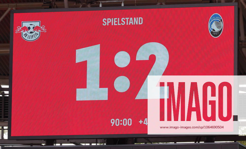 RB Leipzig - Bergamo Testspiel Leipzig, 02.08.2025, Red Bull Arena, Fußball, Testspiel , RB Leipzig (DEU) vs. Atalanta Bergamo (ITA) 1:2 (1:0) , Im Bild: Endresultat auf der Anzeigetafel ,
