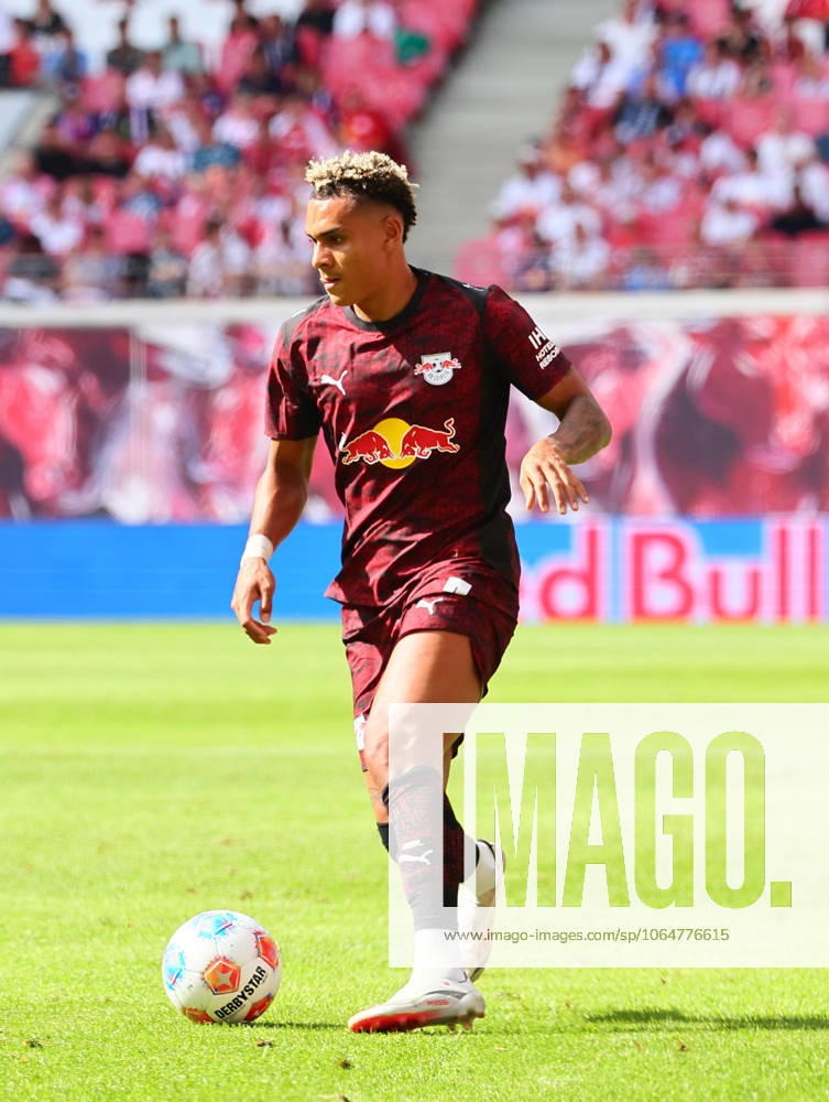 RB Leipzig - Bergamo Testspiel Leipzig, 02.08.2025, Red Bull Arena, Fußball, Testspiel , RB Leipzig (DEU) vs. Atalanta Bergamo (ITA) , Im Bild: Antonio Nusa (7, RB Leipzig) ,