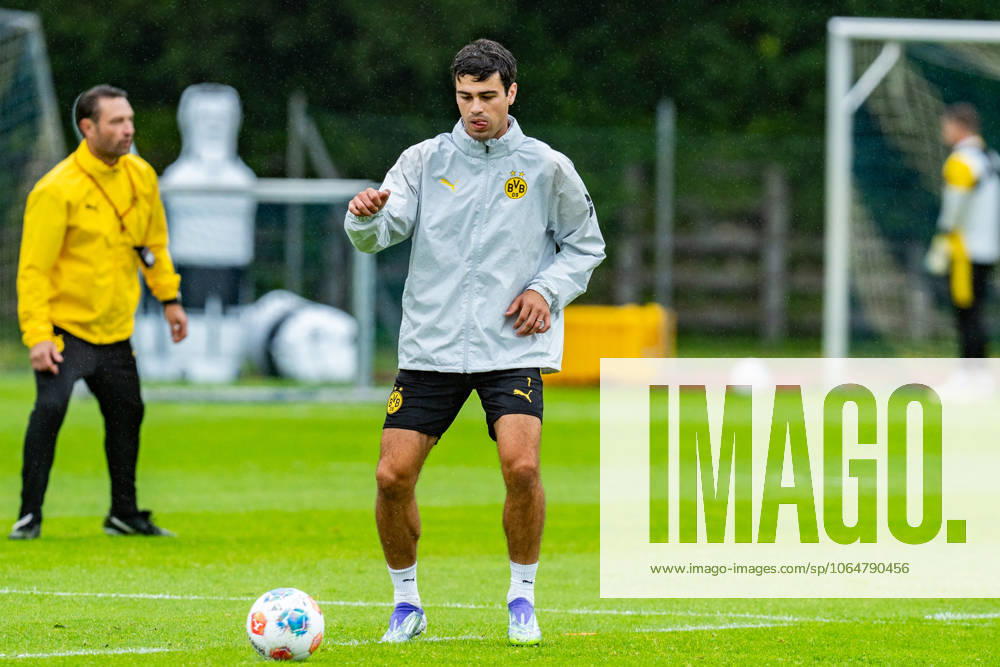 Trainingslager in Borussia Dortmund in Saalfelden Giovanni Reyna (Borussia Dortmund, 7)