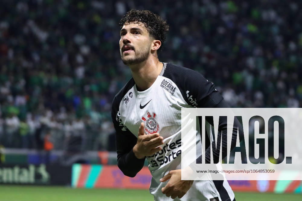 Palmeiras and Corinthians in the round of 16 of the Copa do Brasil Gustavo Henrique of Corinthians celebrates his goal during the match against Palmeiras in the second leg of the round of 16 of the Copa do Brasil, at Allianz Parque, west of Sao Paulo, this Wednesday, the 6th. SoO PAULO SoO PAULO BRAZIL