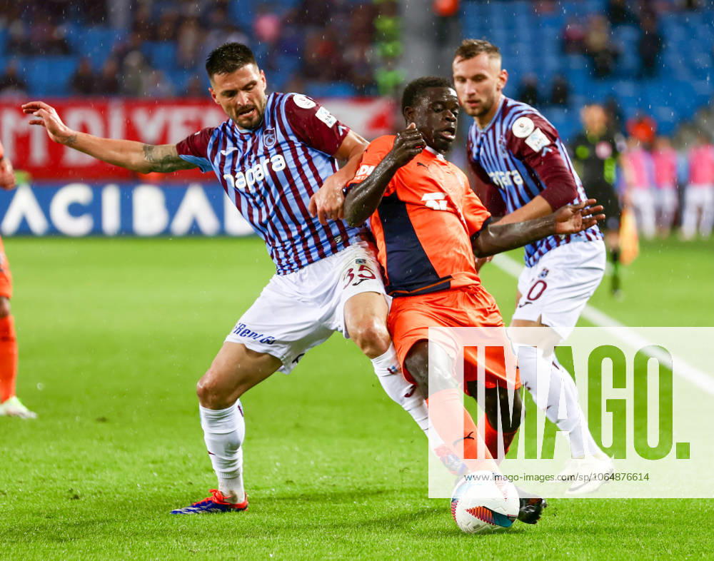 Trabzonspor v Basaksehir - Turkish Super Lig TRABZON, TURKIYE - OCTOBER 19: Olivier Kemen (C) of Basaksehir in action during the Turkish Super Lig week 9th match between Trabzonspor and Basaksehir at Papara Park in Trabzon, Turkiye on October 19, 2024. Trabzon Turkey. Editorial use only. Please get in touch for any other usage.