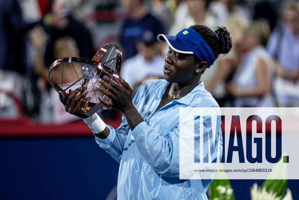 Victoria Mboko ( Canada ) apres son premier sacre de sa carriere au tournoi WTA, Tennis Damen Masters 1000 de Montrà al au court central IGA face à Naomi Osaka ( Japon ). TENNIS WTA 1000 NATIONAL BANK OPEN 2025 FINALE MBOKO OSAKA IGA STADIUM MONTREAL CANADA 07 08 2025 Montassar Yazidi PRESSE SPORTS MONTREAL IGA STADIUM Canada GermanyxJapanxUKxFrancexBelgiumxOUT